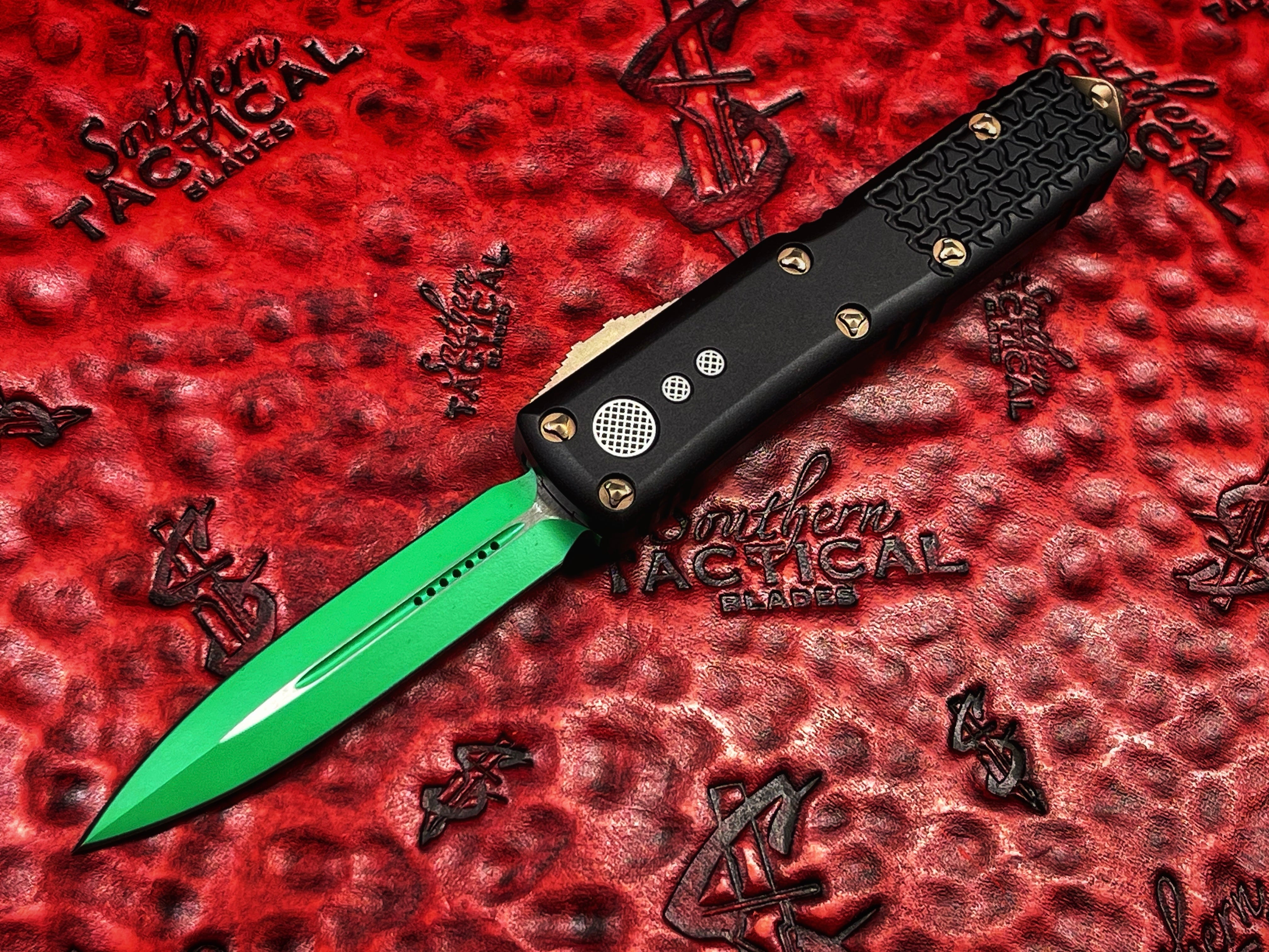 Microtech UTX-85 Jedi Master D/E Green OTF Knife