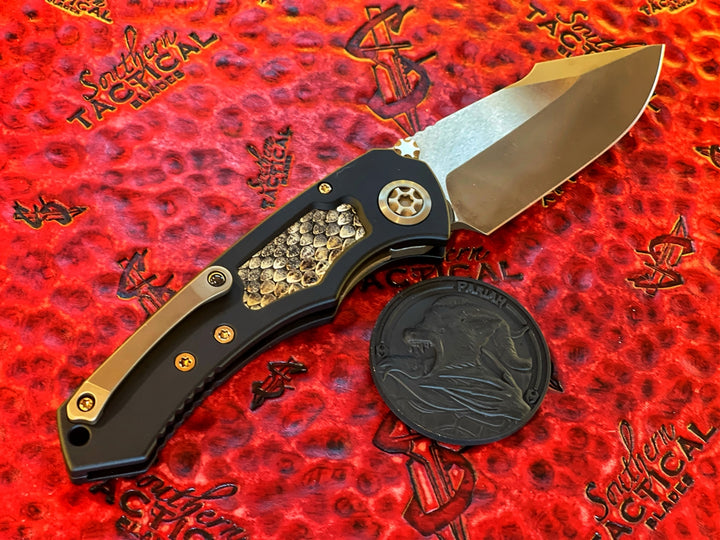 Heretic Knives Pariah Prototype V2, Elmax Battleworn Bronze w/ Rattlesnake Inlay