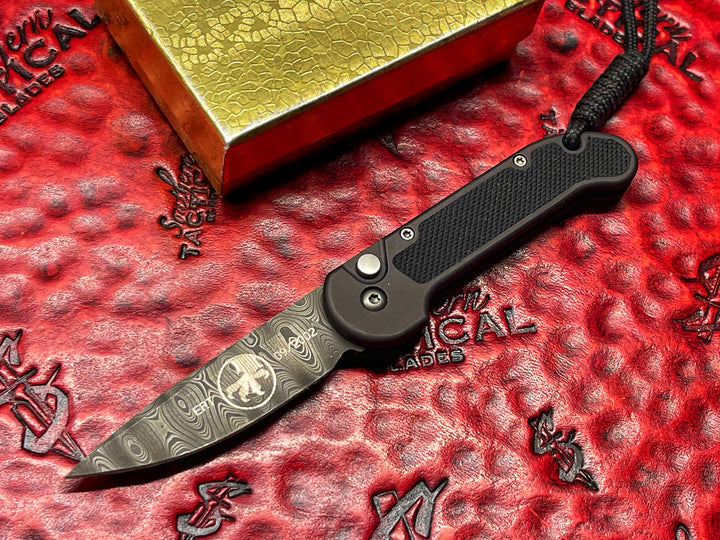 Microtech Knives Vintage MINI UDT, ERT Edition, Damascus Standard, Automatic out the side knife.
