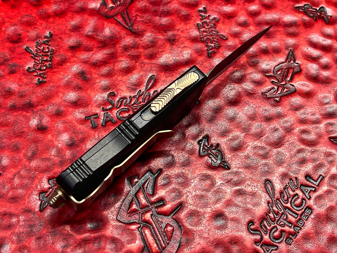 Marfione Custom Mini Troodon, Double Edge Spike Grind, Sharktooth Pattern Vegas Forge Damascus, Bronzed Ringed Accents