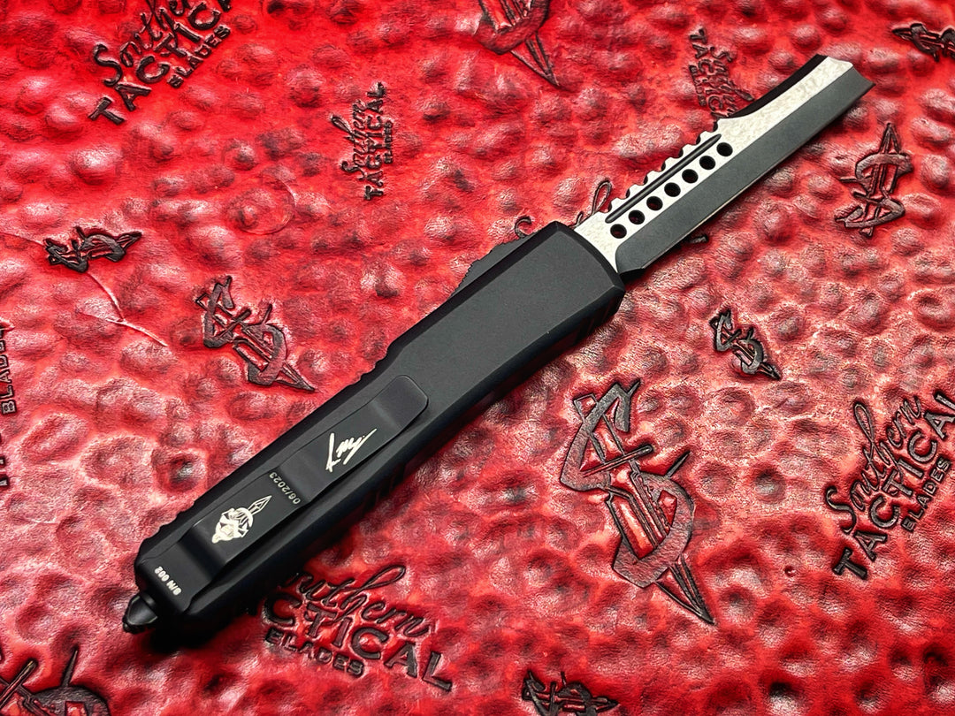 Microtech Ultratech Hellhound Razor, Carbon Fiber Top, Signature Series, Double Action OTF Knife