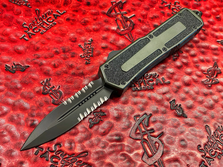 Vintage Microtech Quick Deploy Scarab, Double Edge, Part Serrated OD Green Tactical, Double Action OTF