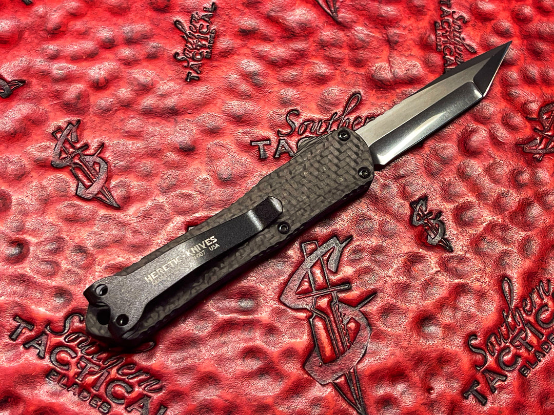 Heretic Knives Manticore S Hand Ground Tanto DLC Blade, Full Carbon Body Double Action OTF