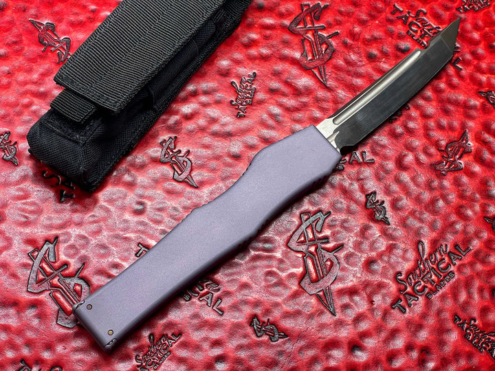 Microtech Knives Vintage HALO V Tanto Edge, Satin Standard Grey, Single Action OTF