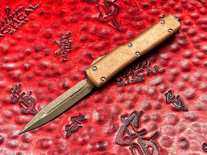 Microtech UTX-70 Double Edge Bronzed Apocalyptic Standard Copper Top Signature series