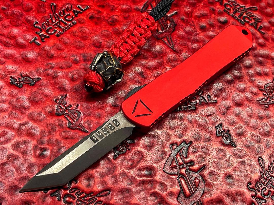 Heretic Knives Manticore E PREDATOR Themed Tanto Edge DLC, In Red with Harding Inc Silver and Copper Predator Bead