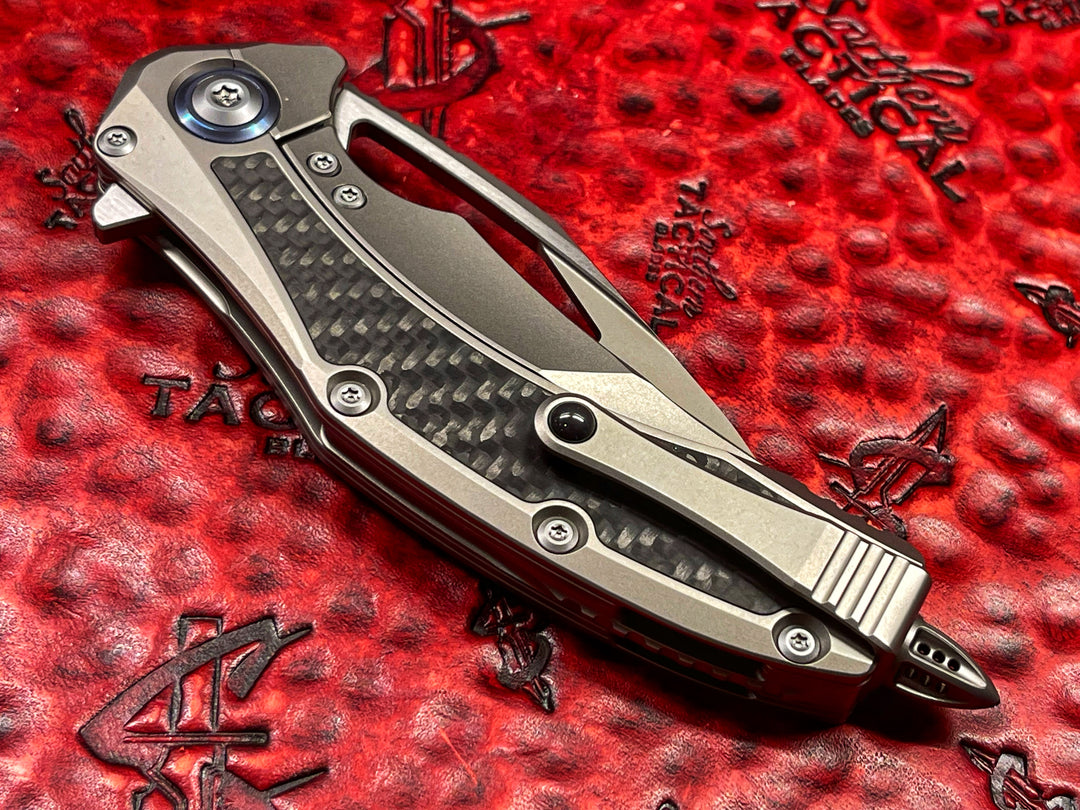 Microtech Matrix Manual Folding Knife Carbon Fiber/Satin - Glass Breaker