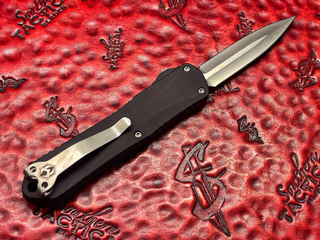 Heretic Knives Manticore E, Double Edge Stonewash Standard Double Action OTF SN 002