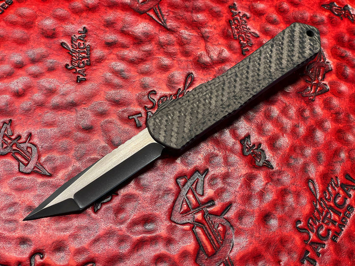 Heretic Knives Manticore S Hand Ground Tanto DLC Blade, Full Carbon Body Double Action OTF