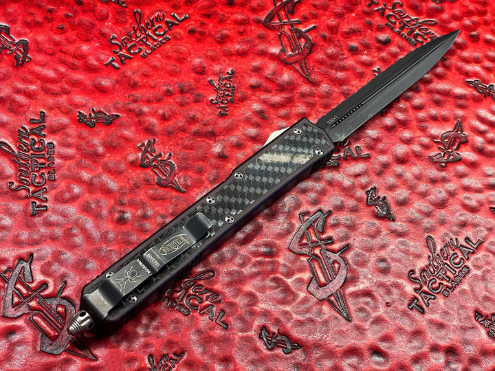 Microtech Knives Makora II, Double Edge Full Serrated DLC, Carbon Fiber In-Lay, Standard Hardware