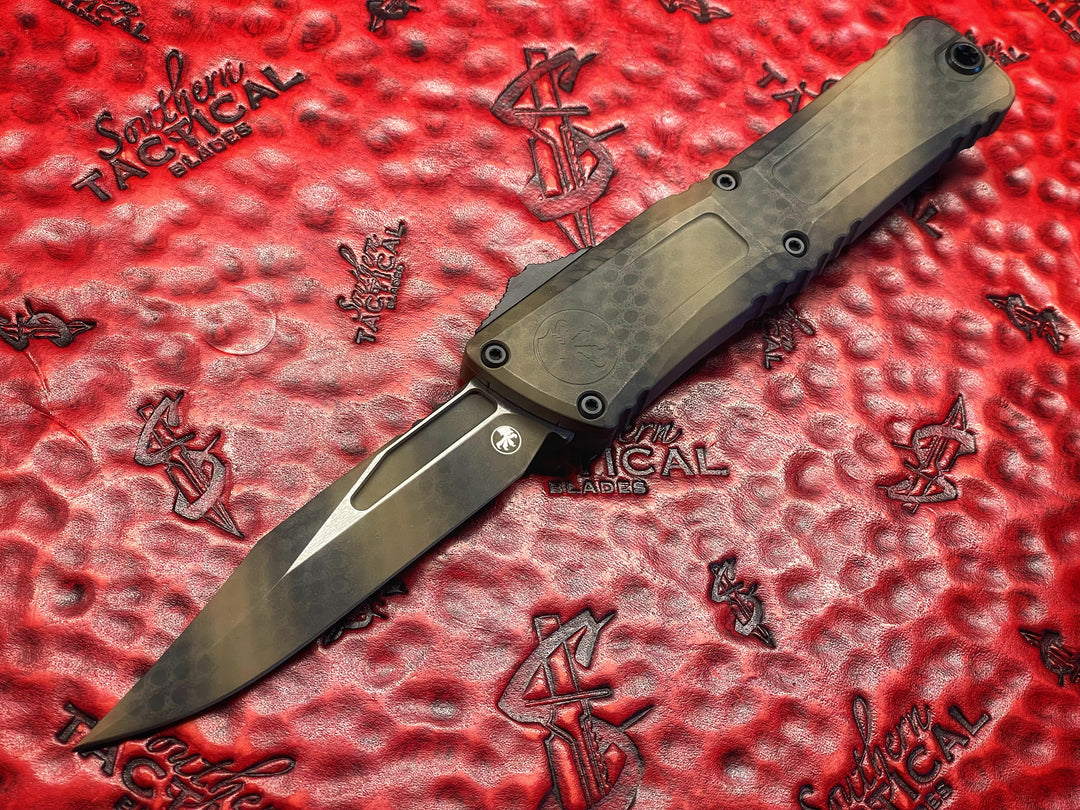 Microtech Combat Troodon Bowie Gen III, Prototype Reptilian Camo Cerakote, Signature Series Double Action OTF Knife 1 of 2 made