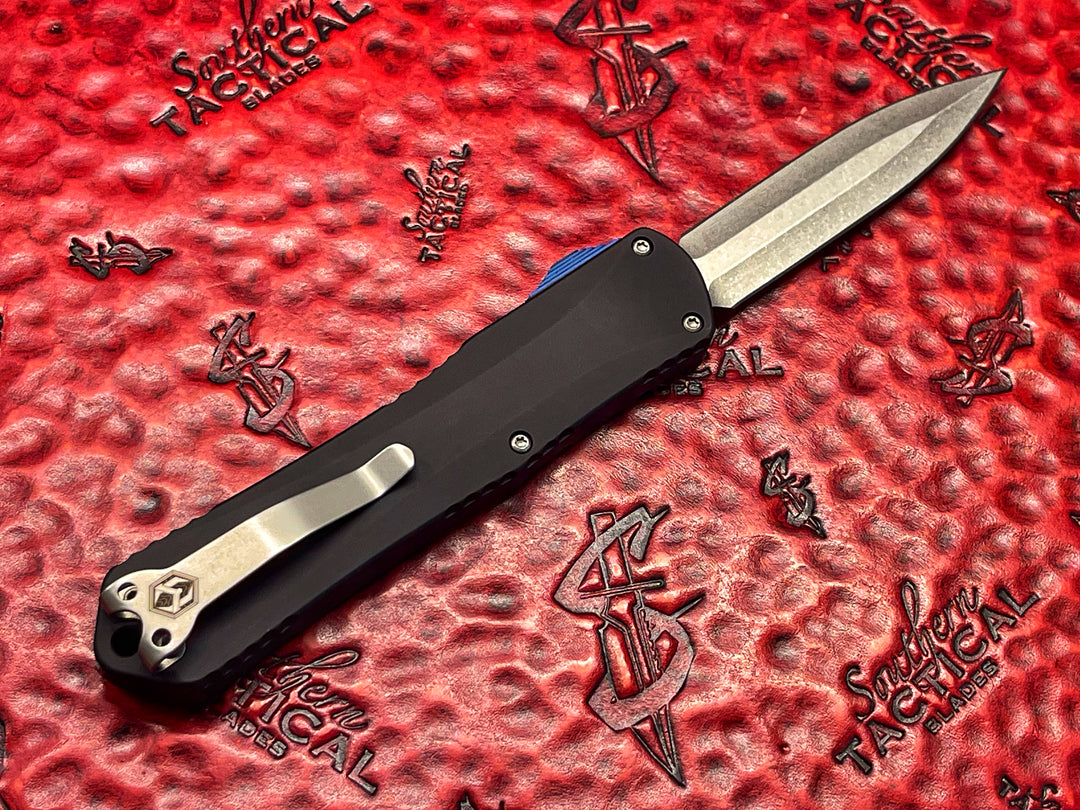 Heretic Knives Manticore X Blade Show Special 2020, Double Edge Stonewash, Blue G10 Button, Double Action OTF