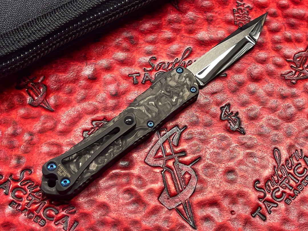 Heretic Knives Custom Manticore S, Mirror “Stealth” Polished DLC Tanto, DLC Stainless Steel, Marbled Carbon Fiber inlay, Marbled Carbon Fiber Back Plate