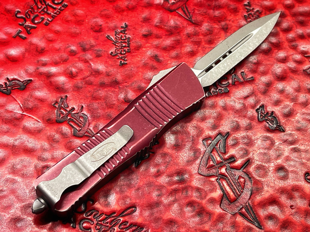 Microtech Troodon Double Edge Apocalyptic Distressed Merlot Standard, Double Action OTF Knife