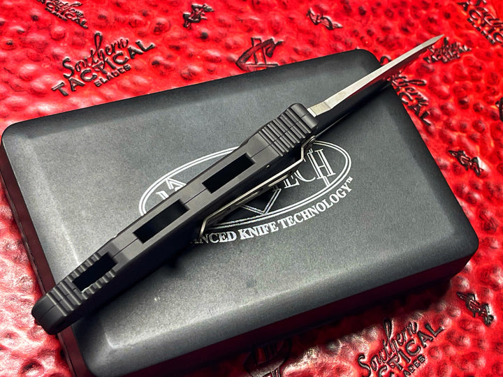 Microtech Knives Vintage Socom Elite Auto, Tanto Edge, Stonewash Standard, Automatic OTS Knife