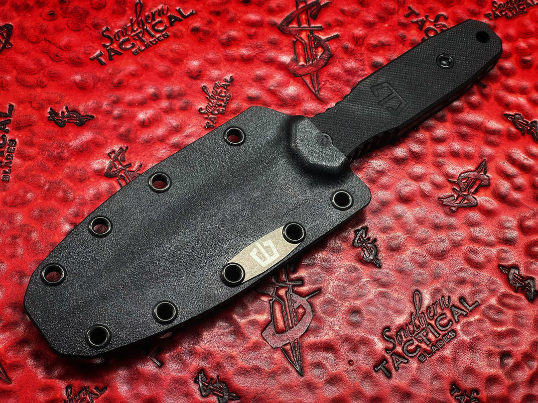 Blackside Customs P7 SDM Double Edge Dagger Fixed Blade, Grimace Camo Cerakote, Black G10