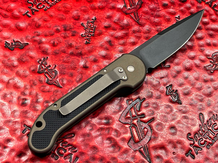 Microtech LUDT Singled Edge Black Blade Standard Folding Knife “Vintage”