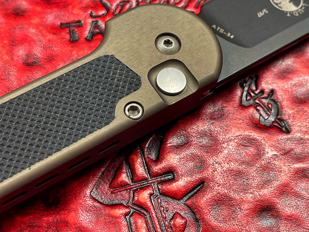 Microtech LUDT Singled Edge Black Blade Standard Folding Knife “Vintage”