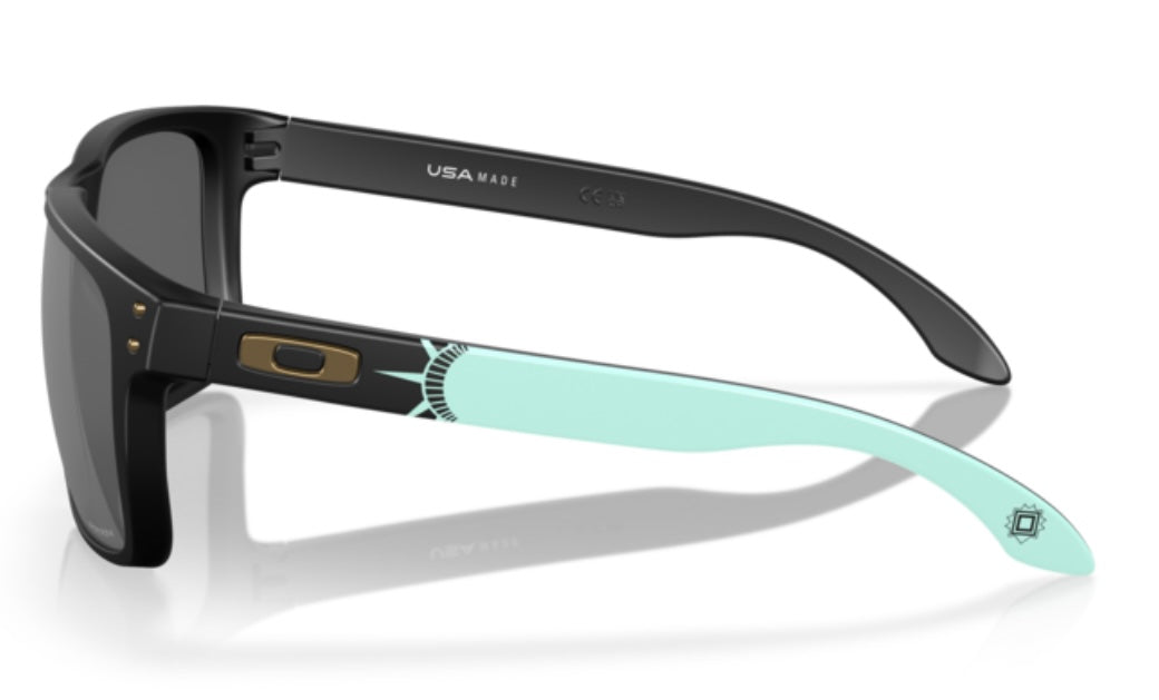 Limited Edition: Oakley Standard Issue 