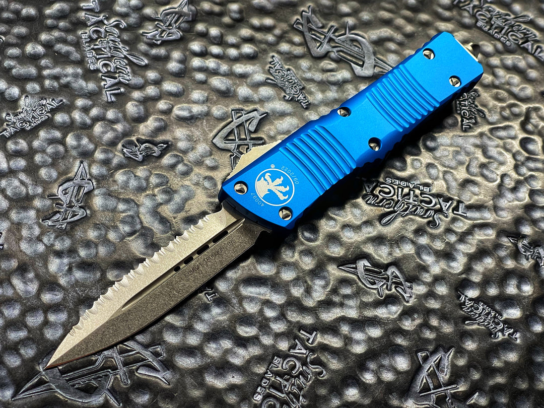 Microtech Combat Troodon Double Edge Full Serrated Stonewashed Blue