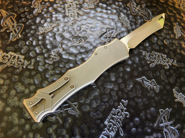 Heretic Knives Custom Hydra, Recurve Tanto, Mirror Polished Elmax, Royalloy Stainless Steel, Copper Accents