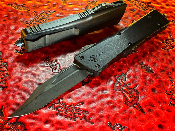 Marfione Custom Knives Combat Troodon Bowie DLC Two-Tone Apocalyptic, Hefted Black Aluminum w/ Dagger Relief, DLC Ringed Titanium Accents
