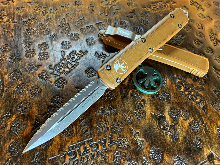 Microtech Ultratech Double Edge Full Serrated Apocalyptic Distressed Tan