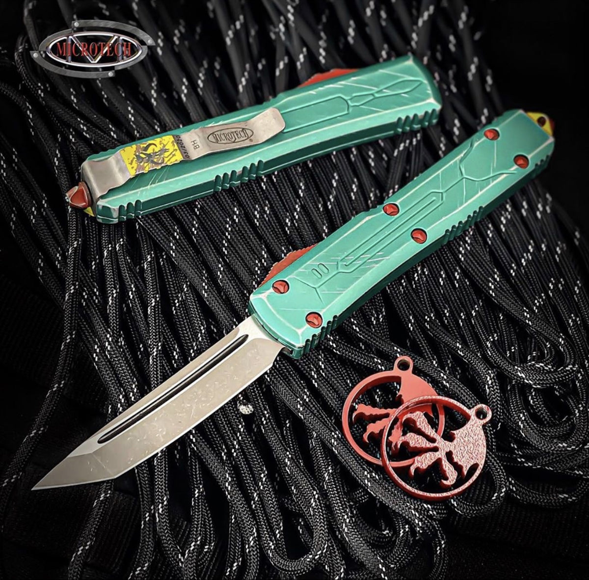 Microtech Ultratech Bounty Hunter Tanto Standard OTF Knife | Southern ...