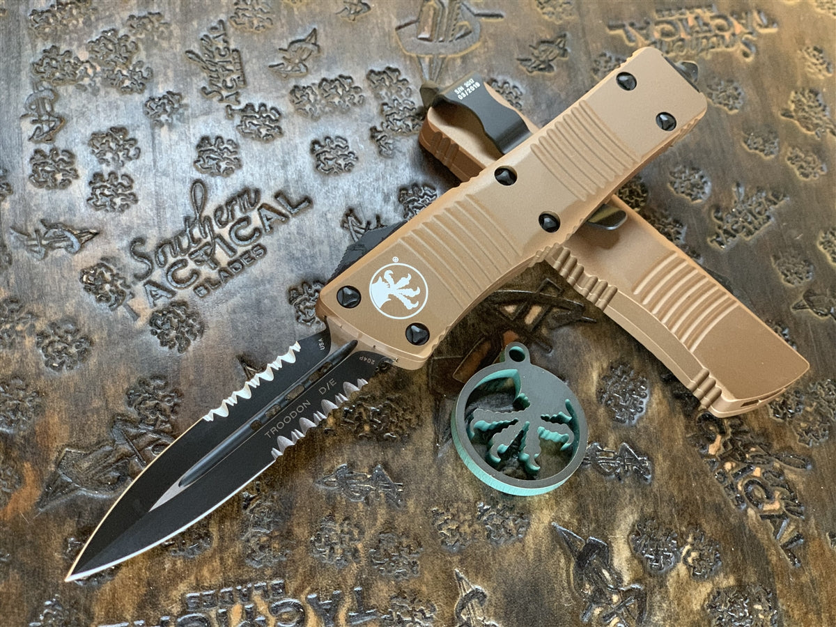 Microtech Troodon Double Edge Part Serrated Tan