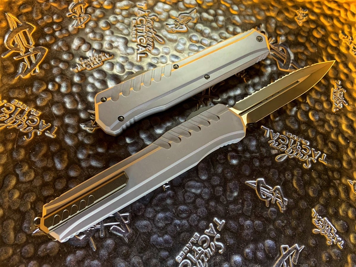Microtech Cypher MK7 Double Edge Full Serrated Grey