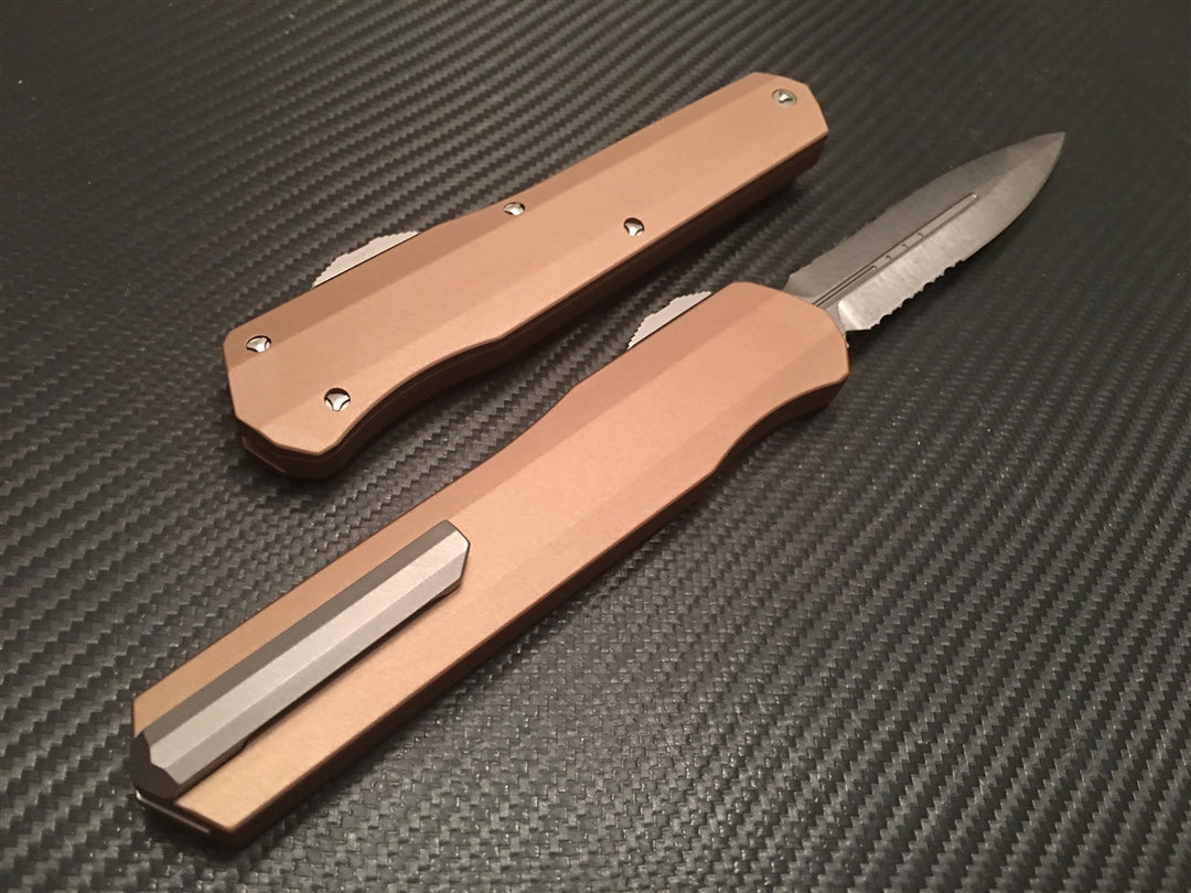 Microtech Cypher Double Edge Stonewashed Part Serrated Tan